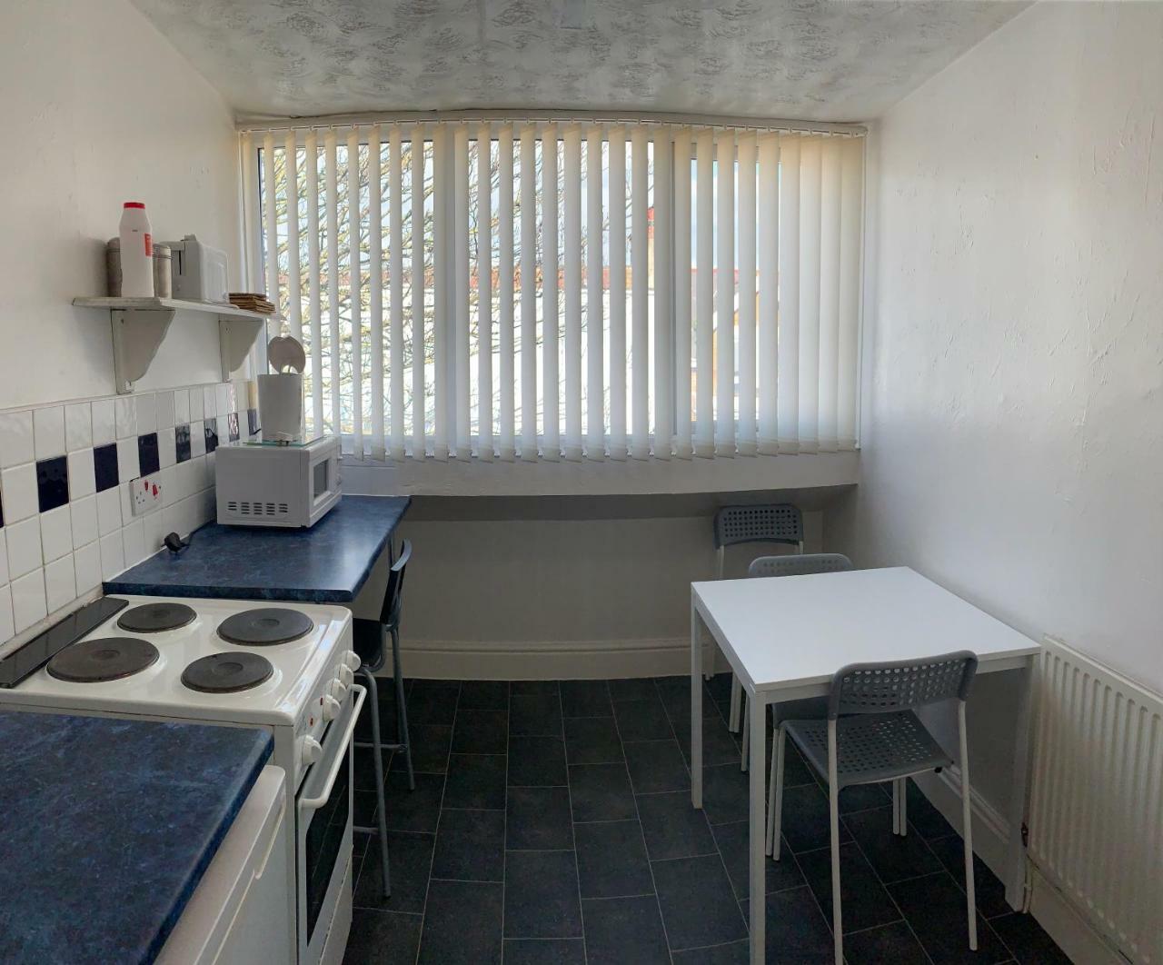 Beeton Villas Holiday Apartments Blackpool Exteriör bild