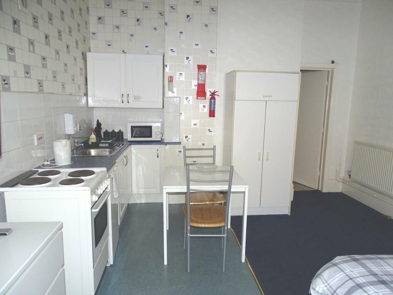 Beeton Villas Holiday Apartments Blackpool Exteriör bild