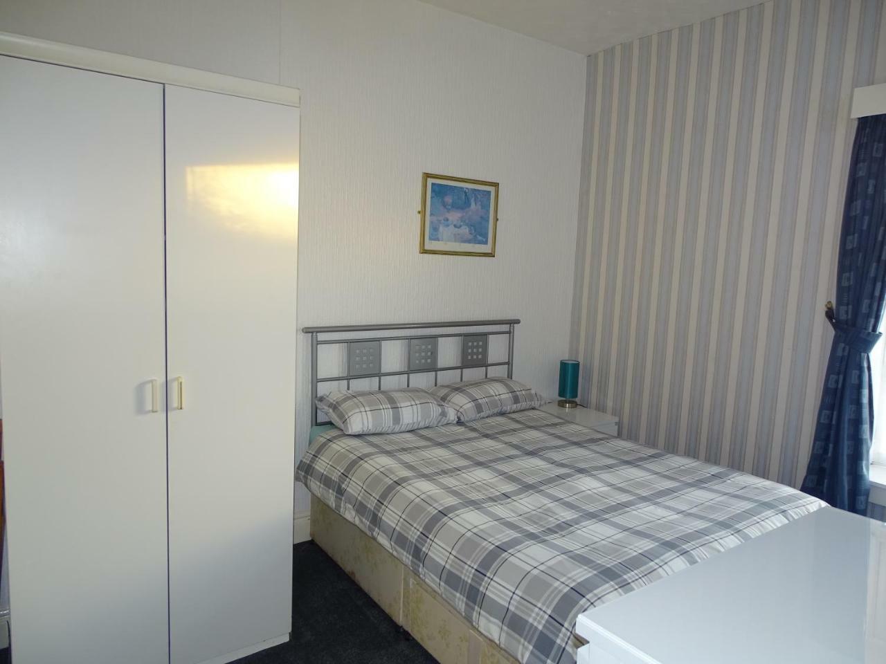 Beeton Villas Holiday Apartments Blackpool Exteriör bild