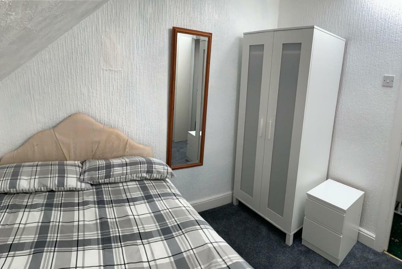 Beeton Villas Holiday Apartments Blackpool Exteriör bild