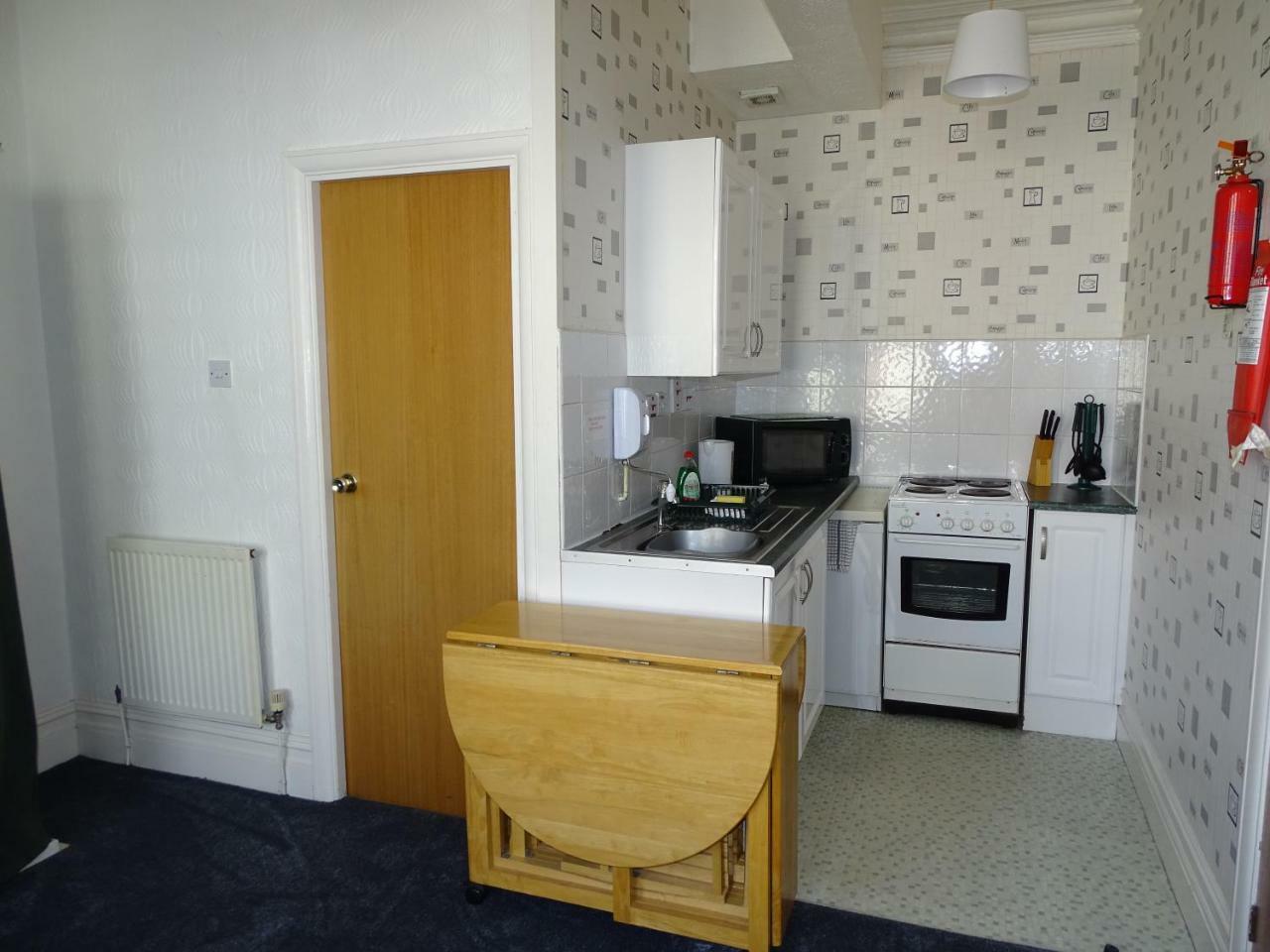 Beeton Villas Holiday Apartments Blackpool Exteriör bild