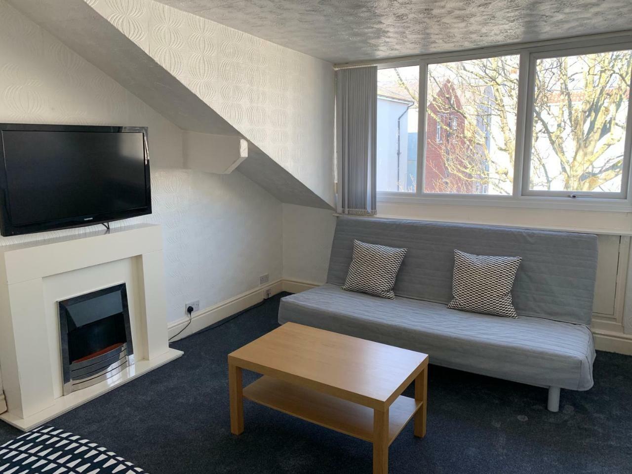 Beeton Villas Holiday Apartments Blackpool Exteriör bild