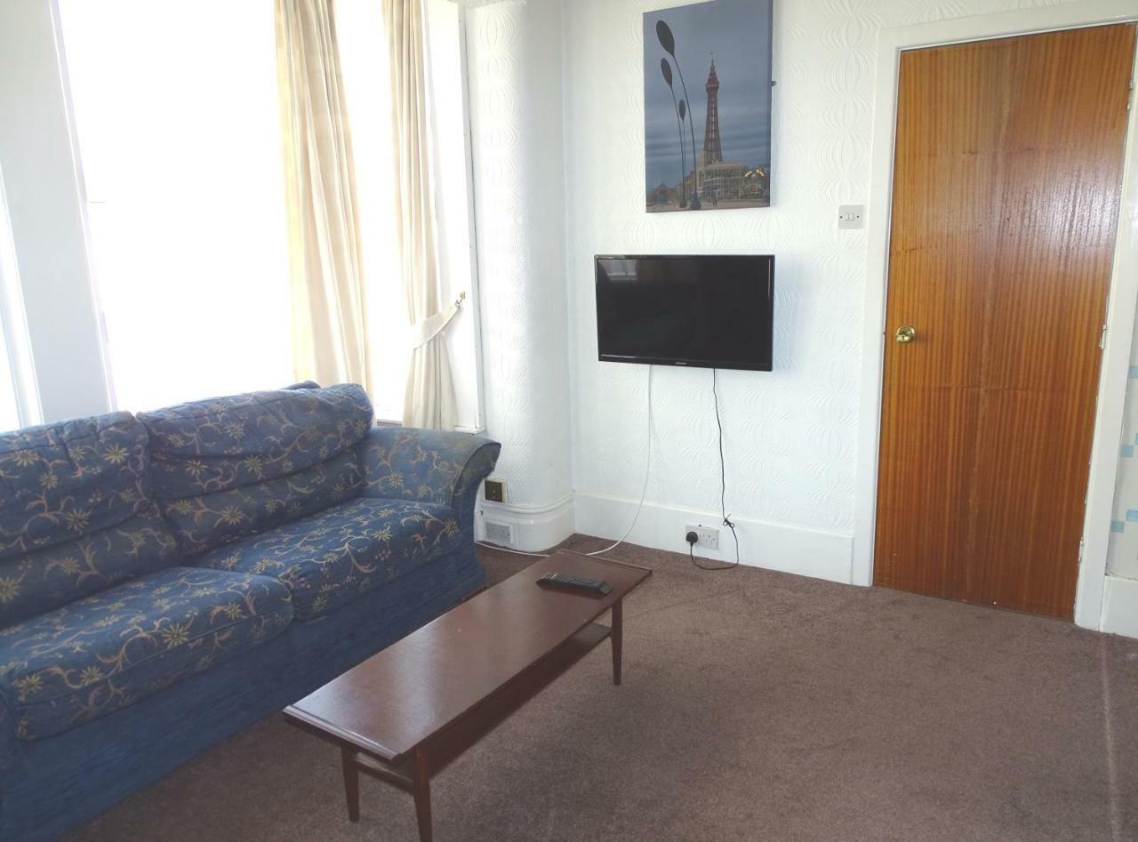 Beeton Villas Holiday Apartments Blackpool Exteriör bild