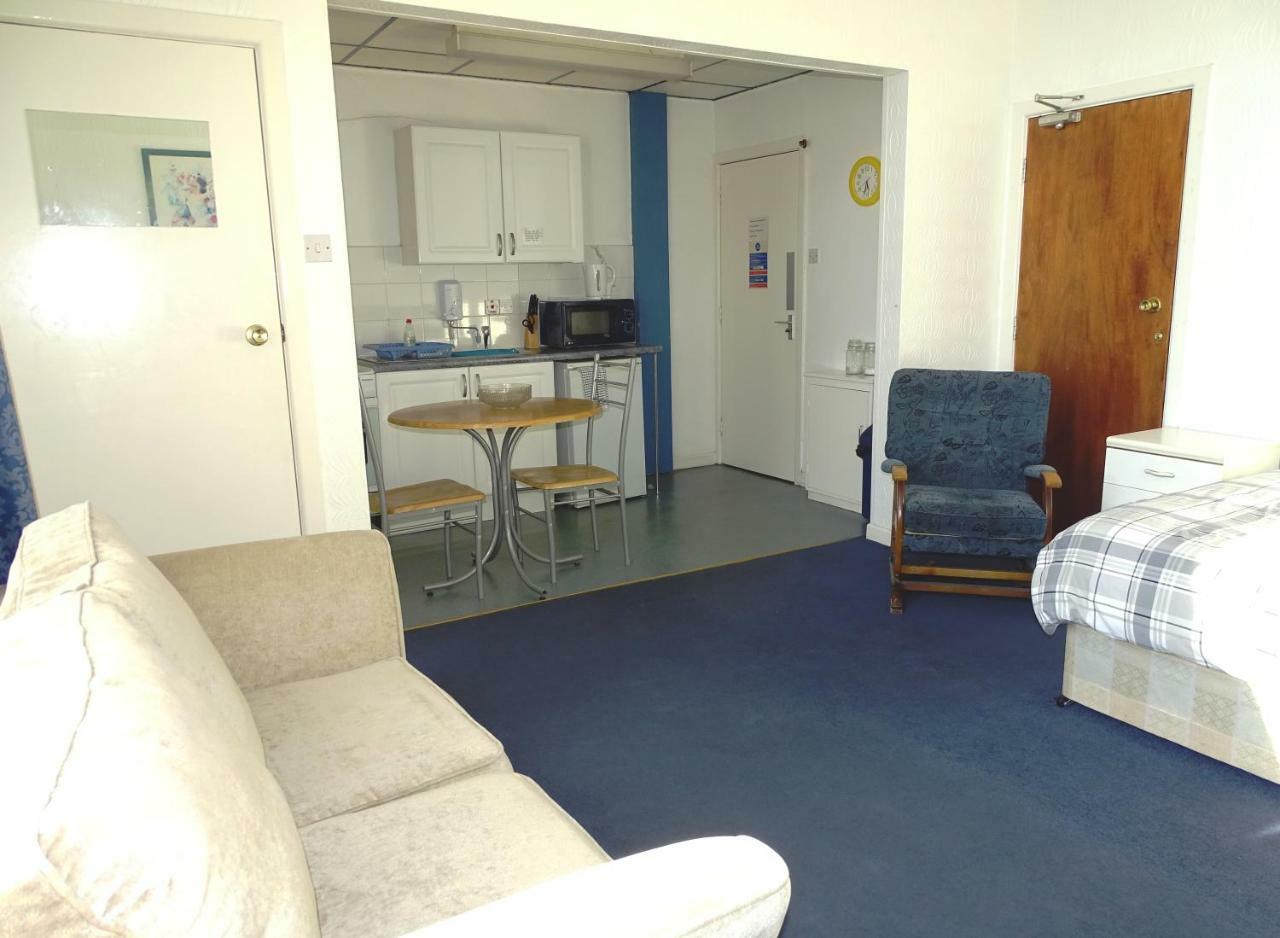 Beeton Villas Holiday Apartments Blackpool Exteriör bild