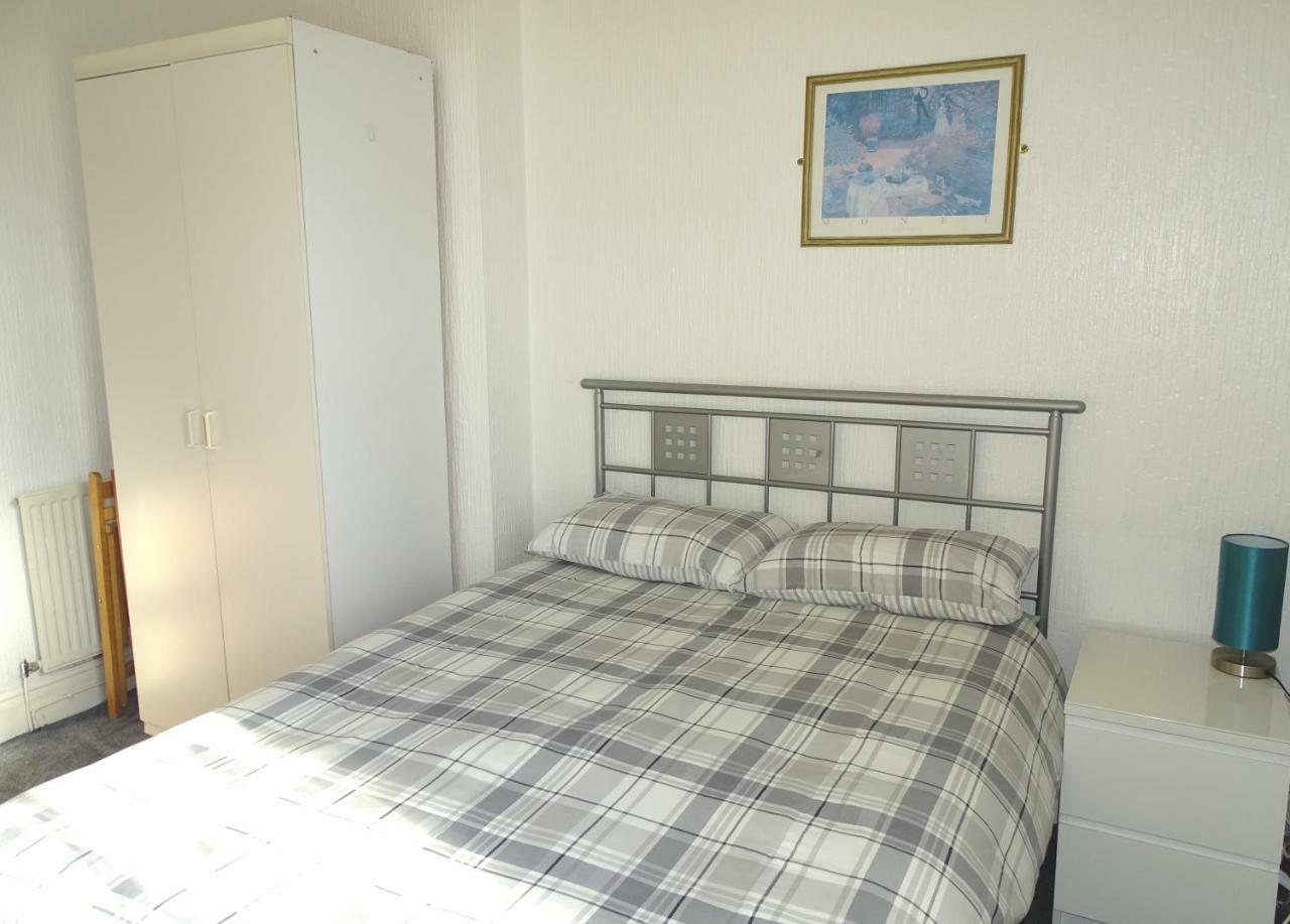 Beeton Villas Holiday Apartments Blackpool Exteriör bild