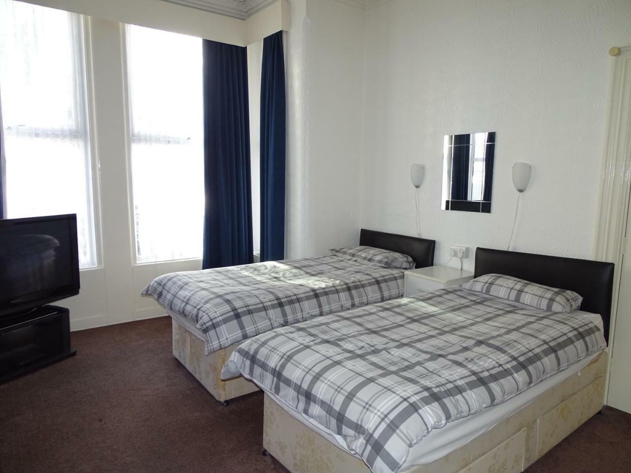 Beeton Villas Holiday Apartments Blackpool Exteriör bild