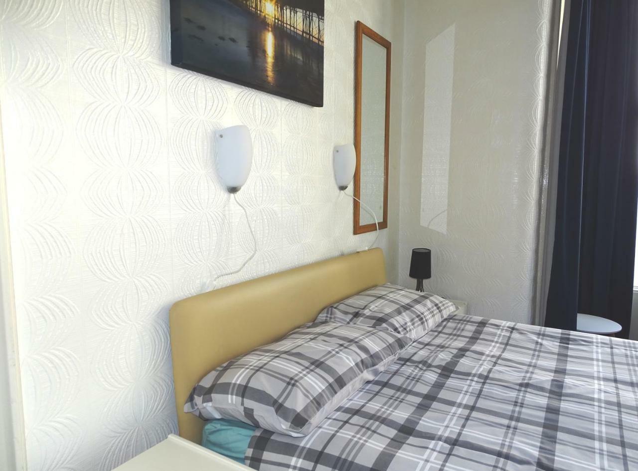 Beeton Villas Holiday Apartments Blackpool Exteriör bild