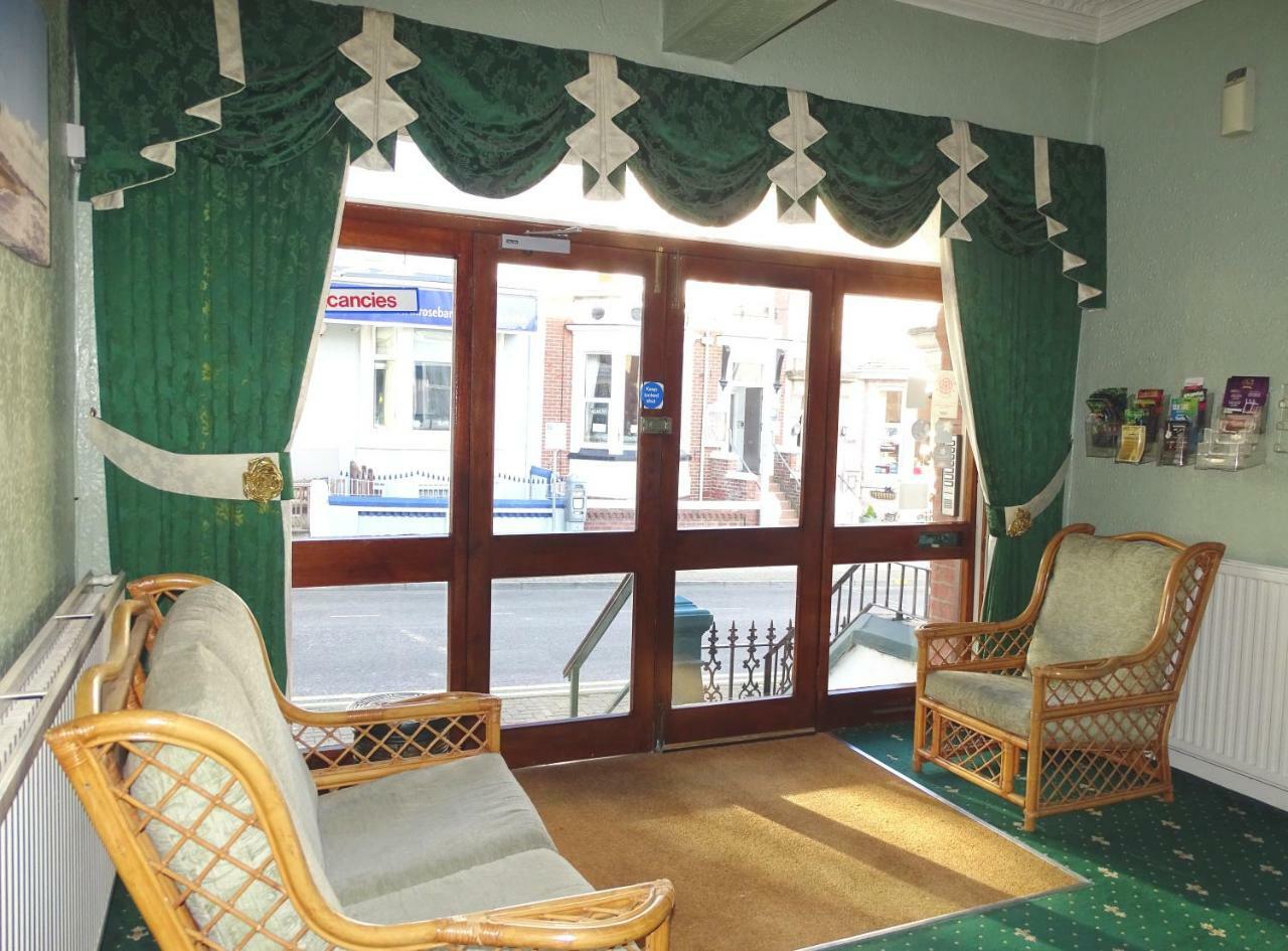 Beeton Villas Holiday Apartments Blackpool Exteriör bild