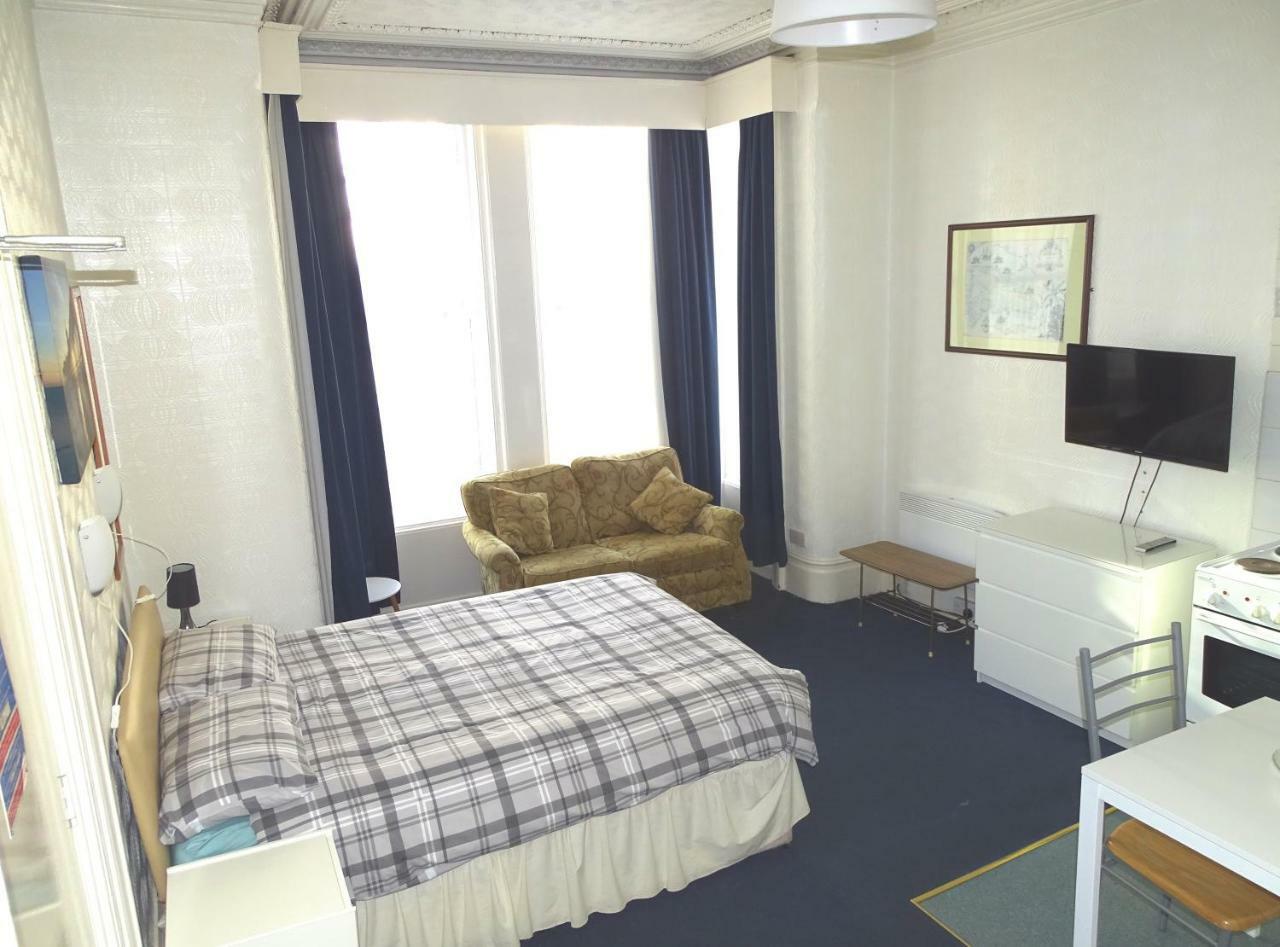 Beeton Villas Holiday Apartments Blackpool Exteriör bild