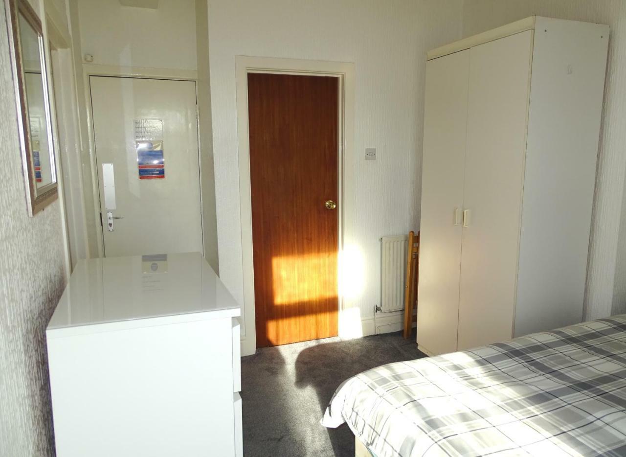 Beeton Villas Holiday Apartments Blackpool Exteriör bild